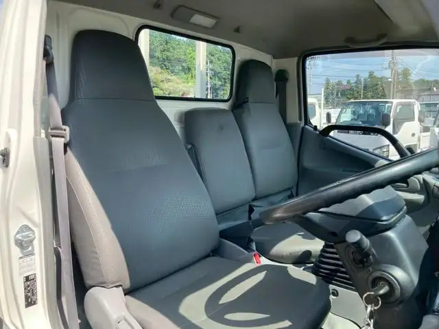 日野 デュトロ 小型 平ボディ  H26の中古トラック画像9