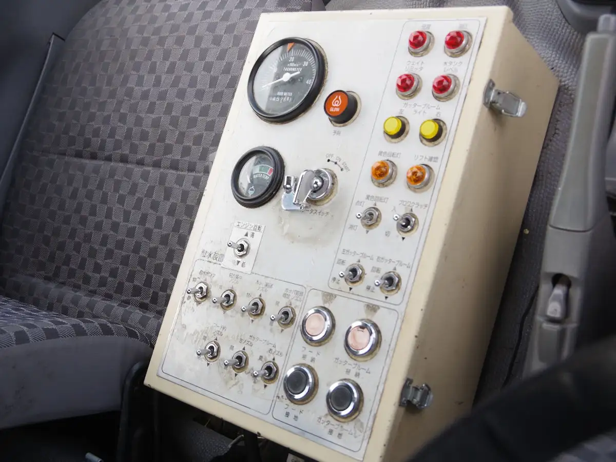 いすゞ エルフ 小型 タンク車 その他 PB-NKR81Nの中古トラック画像13