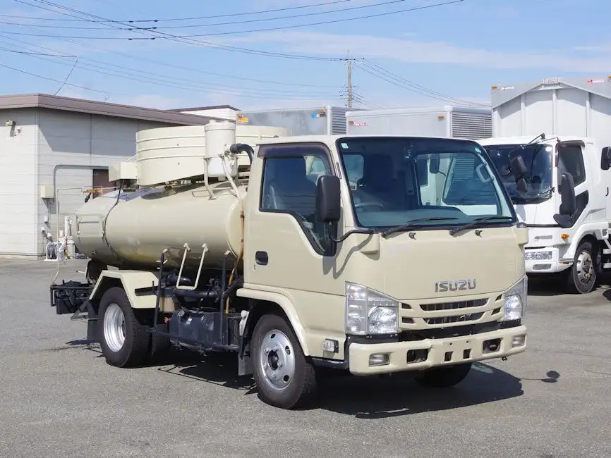 いすゞ エルフ 小型 タンク車 バキューム TPG-NKR85Nの中古トラック画像2