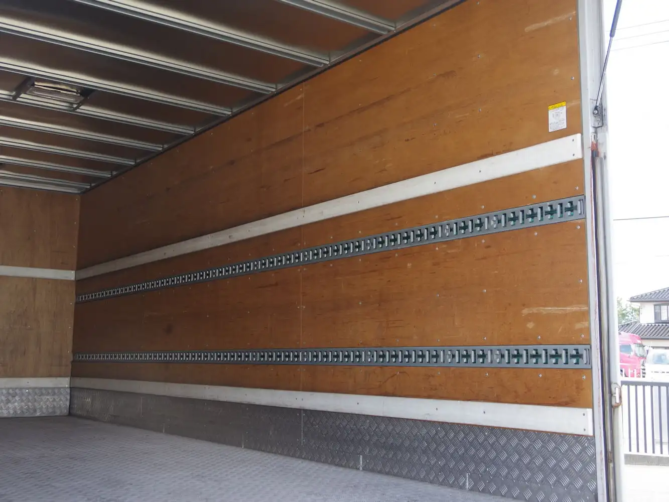 日野 レンジャー 中型/増トン アルミバン パワーゲート サイドドアの中古トラック画像10