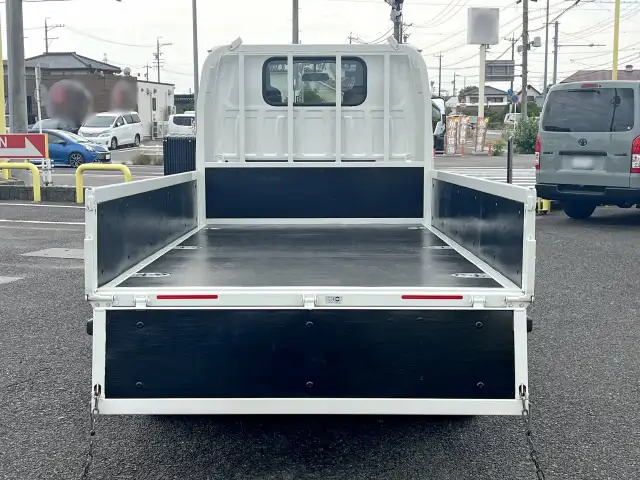 マツダ タイタン 小型 平ボディ 2RG-LJR88A R3の中古トラック画像5