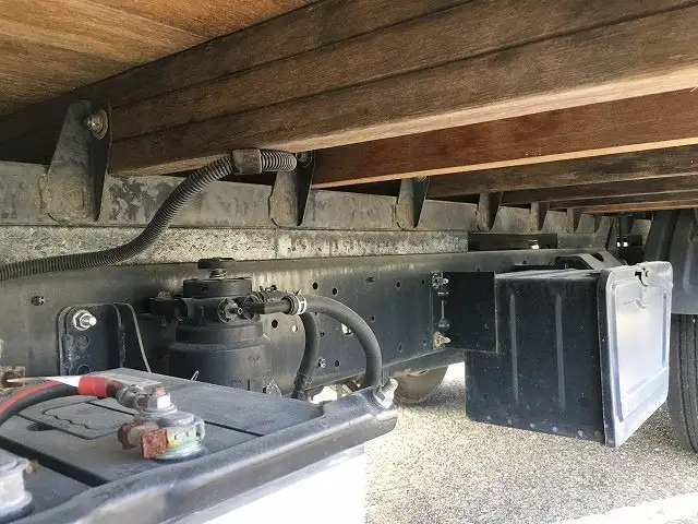 日野 デュトロ 小型 平ボディ パワーゲート SKG-XZU710Mの中古トラック画像像17