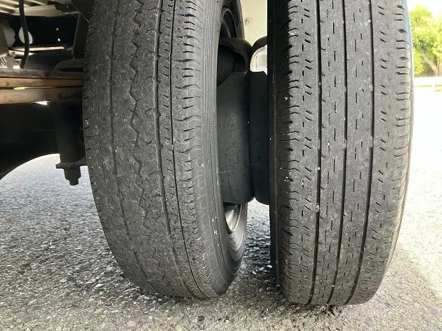 いすゞ エルフ 小型 平ボディ KR-NHR69 H18の中古トラック画像20