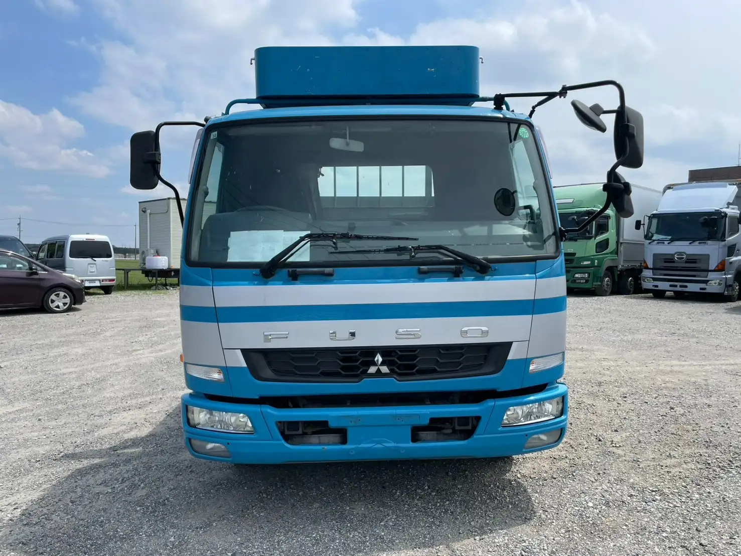 三菱 ファイター 中型/増トン 平ボディ アルミブロック LKG-FK72FZの中古トラック画像2