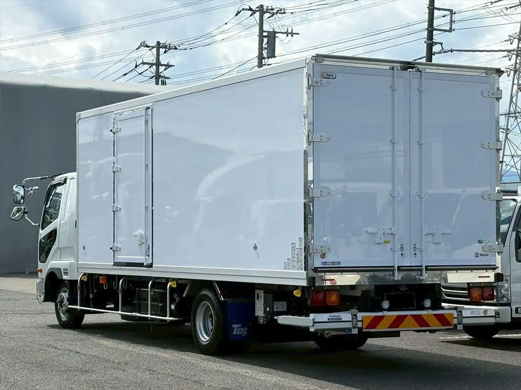 三菱 ファイター 中型/増トン 冷凍冷蔵 低温 パワーゲートの中古トラック画像4