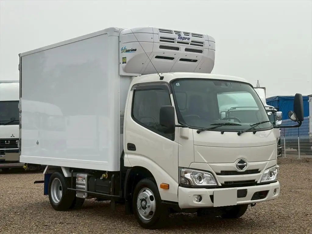 日野 デュトロ 小型 冷凍冷蔵 低温 床ステンの中古トラック画像3