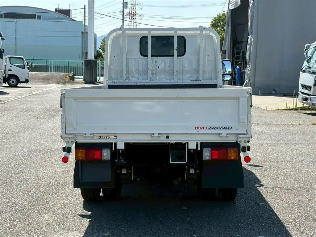 日野 デュトロ 小型 平ボディ 2KG-XZC605M R6の中古トラック画像5