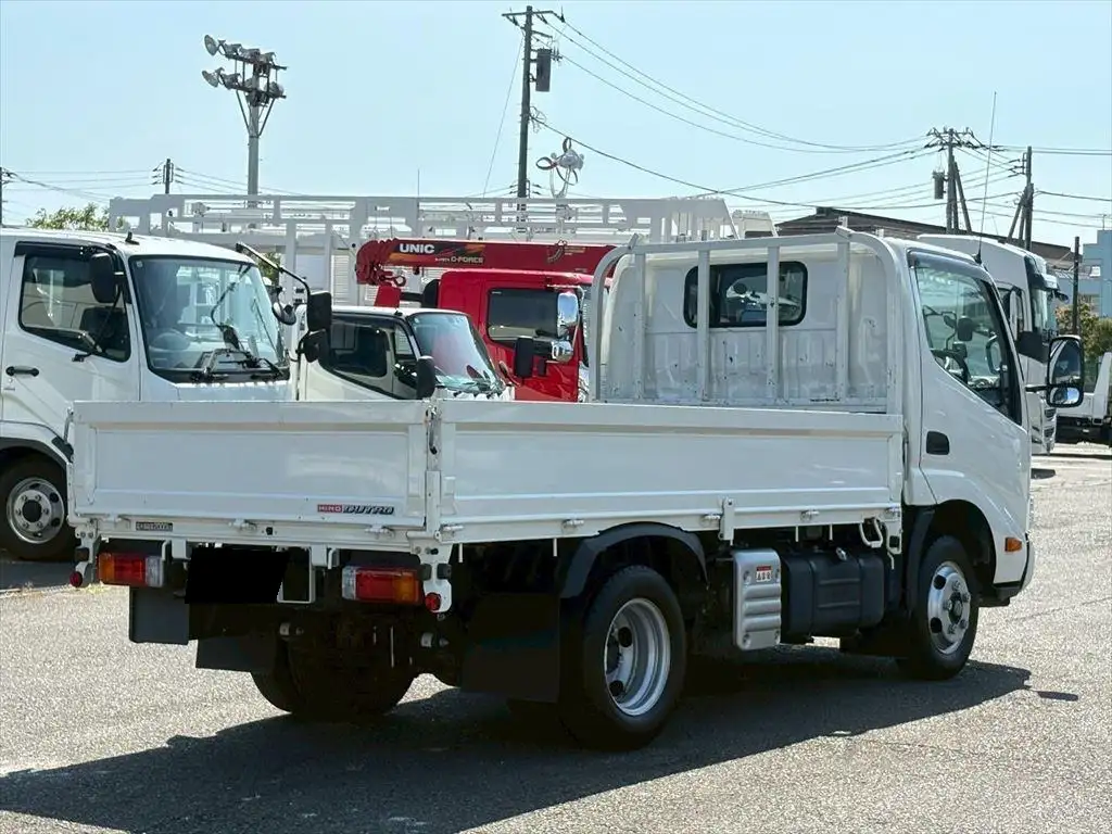 日野 デュトロ 小型 平ボディ 2KG-XZC605M R6の中古トラック画像4