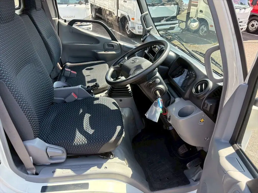 日野 デュトロ 小型 平ボディ 2KG-XZC605M R6の中古トラック画像12