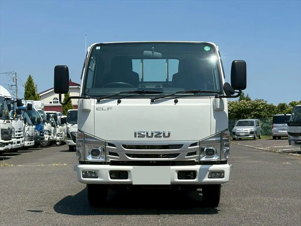 いすゞ エルフ 小型 平ボディ 2RG-NKR88A R5の中古トラック画像2
