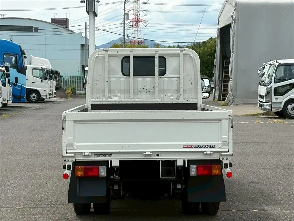 日野 デュトロ 小型 平ボディ 2KG-XZC605M R6の中古トラック画像5