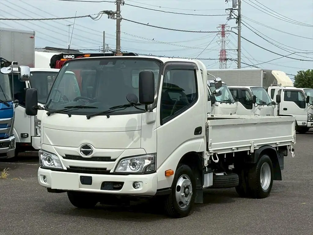 日野 デュトロ 小型 平ボディ 2KG-XZC605M R6 の中古トラック【車両No.197948】