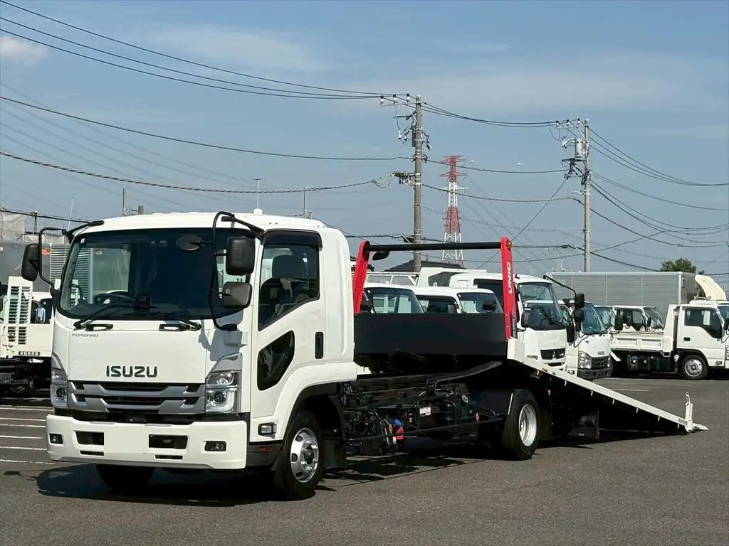 いすゞ フォワード 中型/増トン 車両重機運搬 ラジコン ウインチ の中古トラック【車両No.197951】