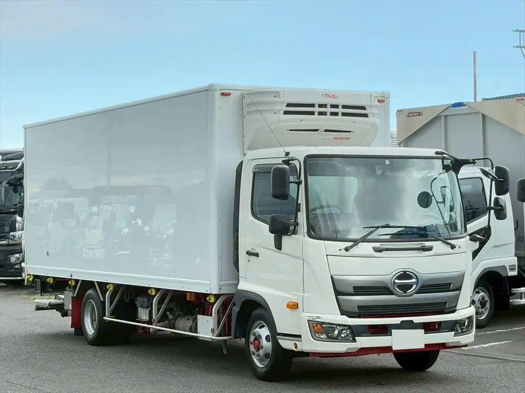 日野 レンジャー 中型/増トン 冷凍冷蔵 低温 パワーゲートの中古トラック画像2
