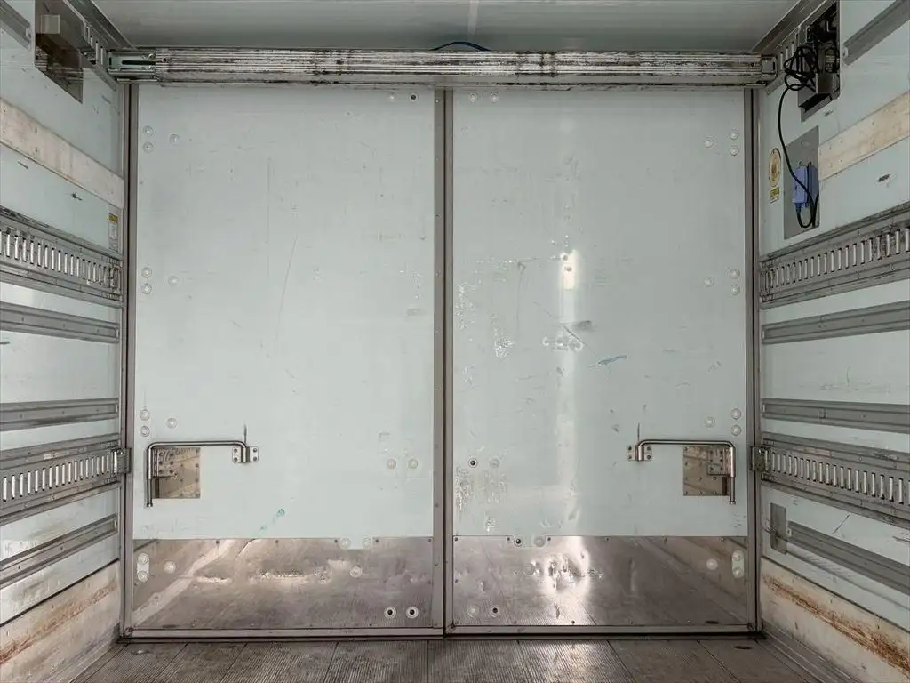 日野 レンジャー 中型/増トン 冷凍冷蔵 低温 パワーゲートの中古トラック画像10