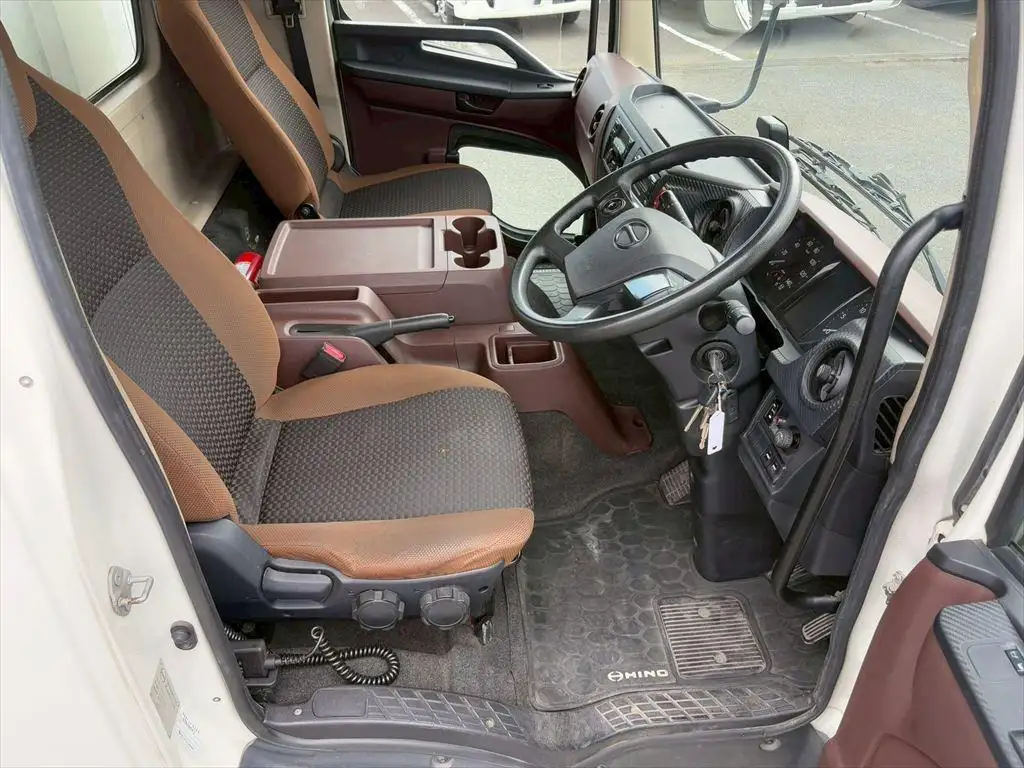 日野 レンジャー 中型/増トン 冷凍冷蔵 低温 パワーゲートの中古トラック画像13