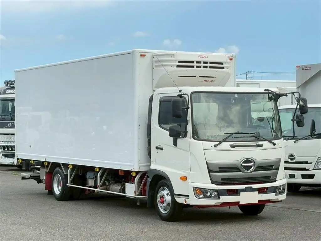 日野 レンジャー 中型/増トン 冷凍冷蔵 低温 パワーゲートの中古トラック画像2