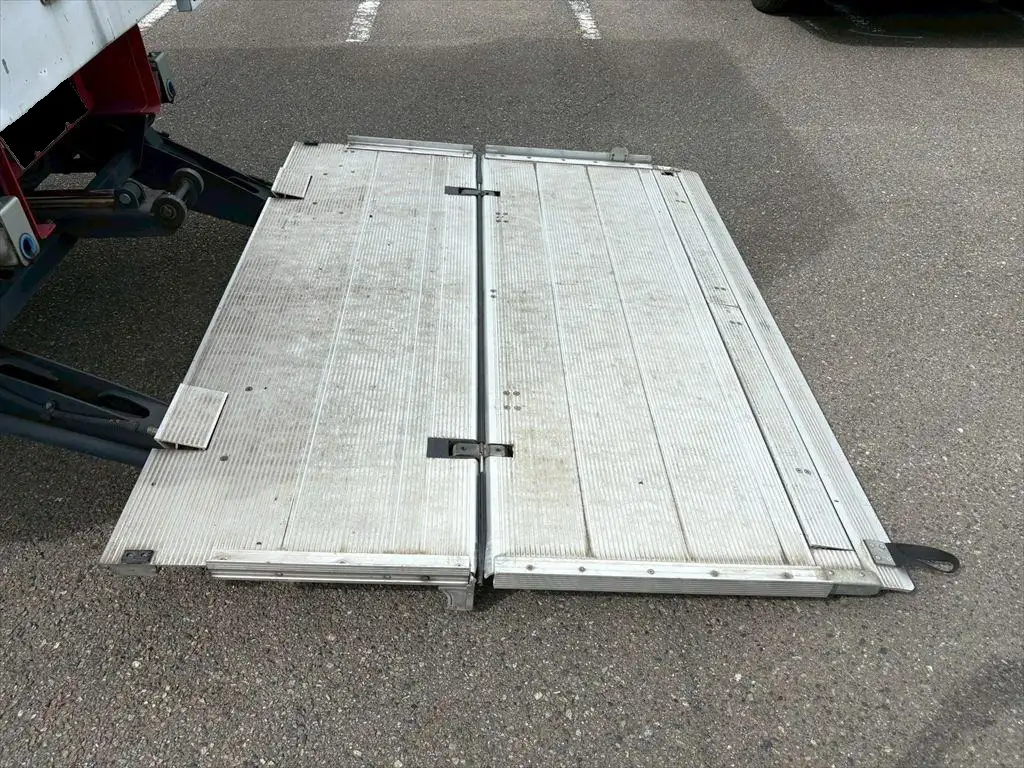 日野 レンジャー 中型/増トン 冷凍冷蔵 低温 パワーゲートの中古トラック画像12