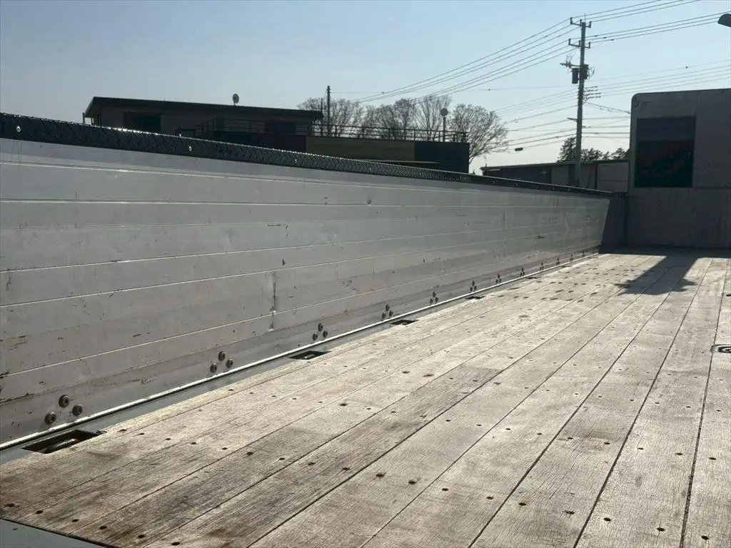 日野 プロフィア 大型 クレーン付 アルミブロック エアサスの中古トラック画像9