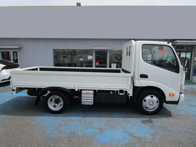 トヨタ ダイナ 小型 平ボディ 2RG-XZC605 R2の中古トラック画像2