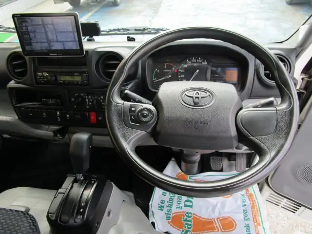 トヨタ ダイナ 小型 平ボディ 2RG-XZC605 R2の中古トラック画像12