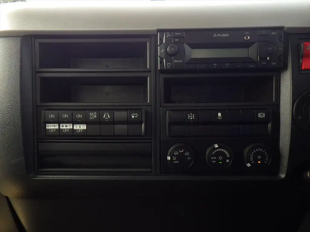 三菱 ファイター 中型/増トン タンク車 バルク 2KG-FK62Fの中古トラック画像14