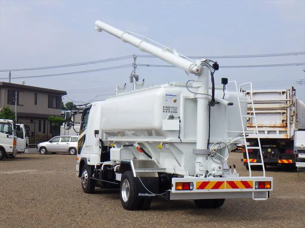 三菱 ファイター 中型/増トン タンク車 バルク 2KG-FK62Fの中古トラック画像5