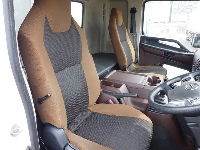 日野 レンジャー 中型/増トン ウイング パワーゲート 床鉄板の中古トラック画像9