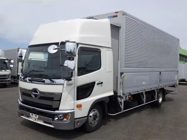日野 レンジャー 中型/増トン ウイング パワーゲート 床鉄板 の中古トラック【車両No.197983】