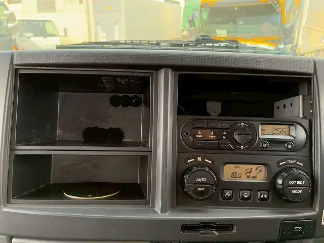 いすゞ フォワード 中型/増トン 平ボディ アルミブロック TKG-FRR90S2の中古トラック画像14