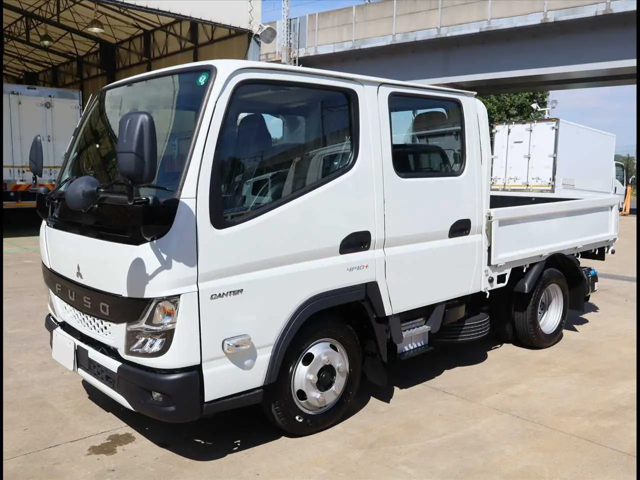 三菱 キャンター 小型 平ボディ Wキャブ 2RG-FBA20 の中古トラック【車両No.198066】