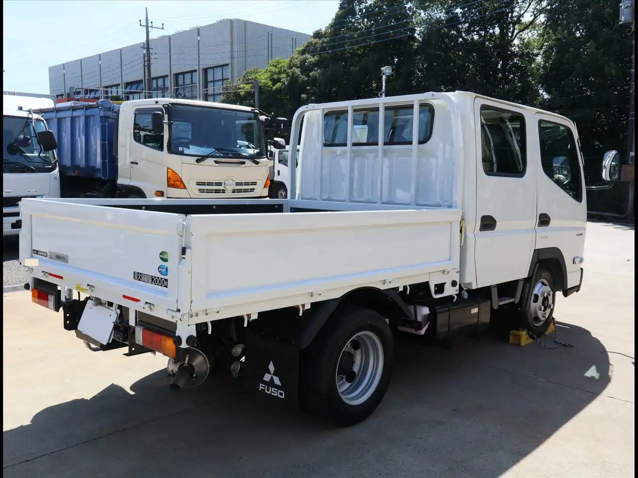 三菱 キャンター 小型 平ボディ Wキャブ 2RG-FBA20の中古トラック画像3