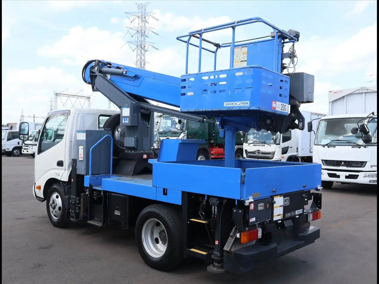 日野 デュトロ 小型 高所・建柱車 高所作業車 2RG-XZU600Xの中古トラック画像4