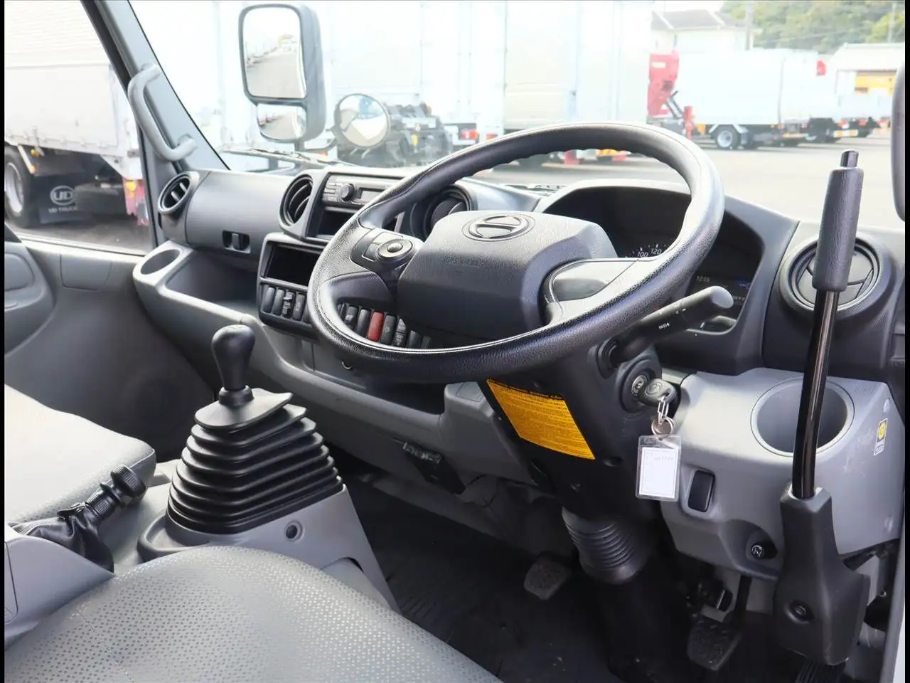 日野 デュトロ 小型 高所・建柱車 高所作業車 2RG-XZU600Xの中古トラック画像13
