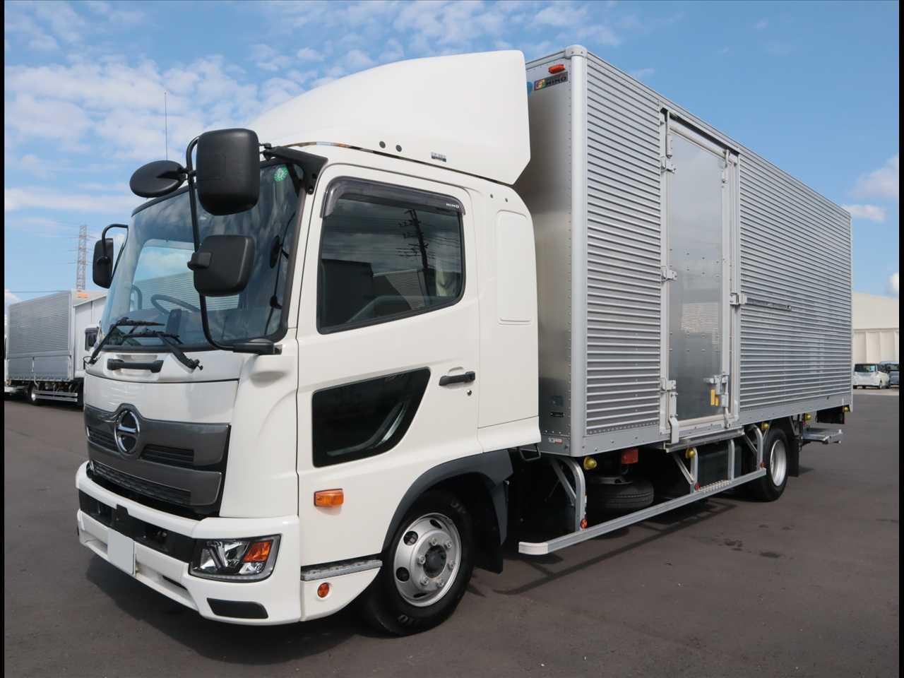 日野 レンジャー 中型/増トン アルミバン ワイド