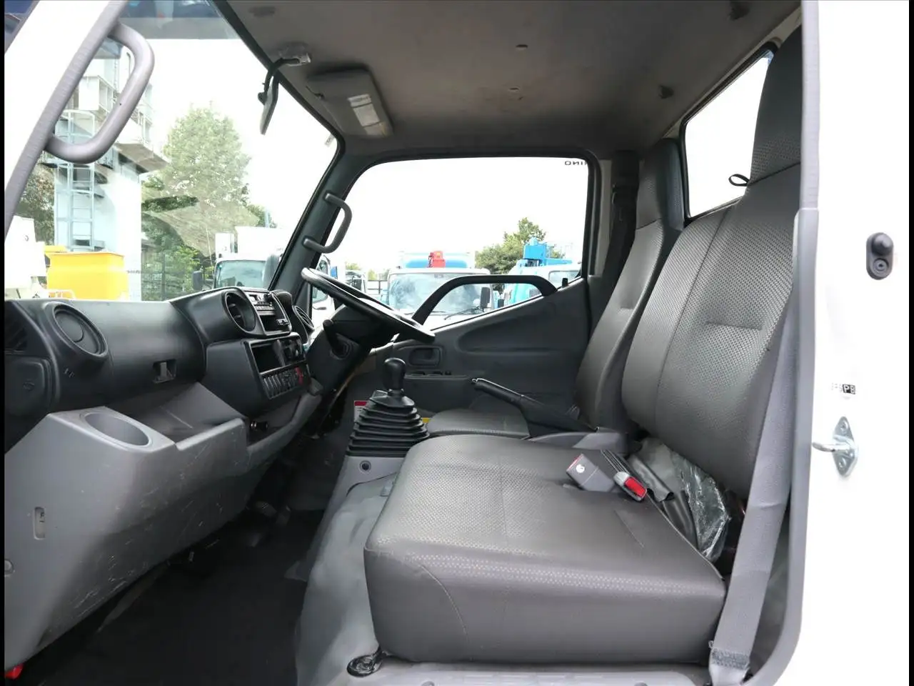 日野 デュトロ 小型 高所・建柱車 高所作業車 SKG-XZU640Fの中古トラック画像12