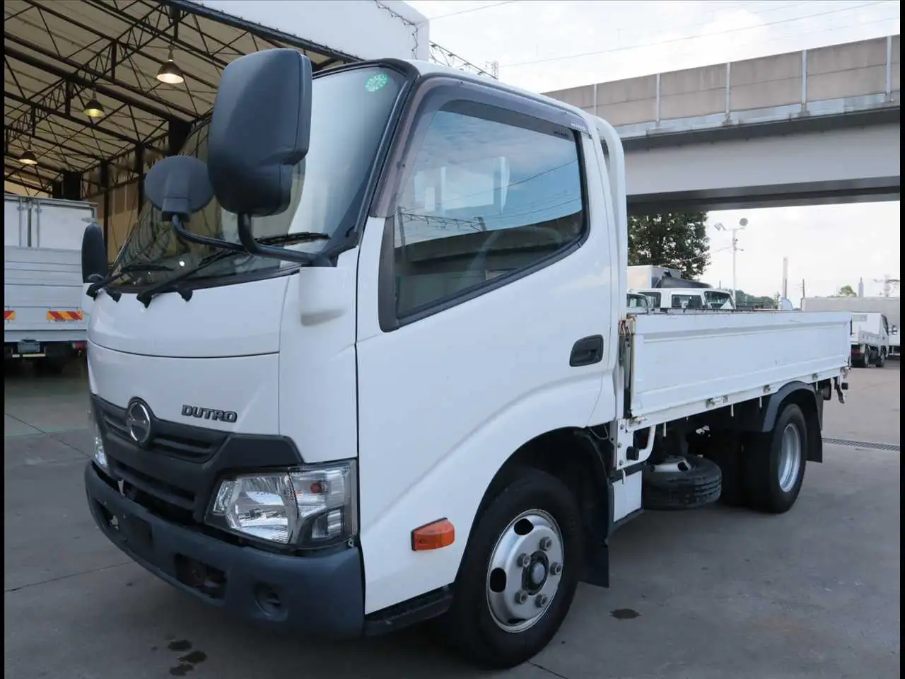 日野 デュトロ 小型 平ボディ TKG-XZC605M H31/R1 の中古トラック【車両No.198057】