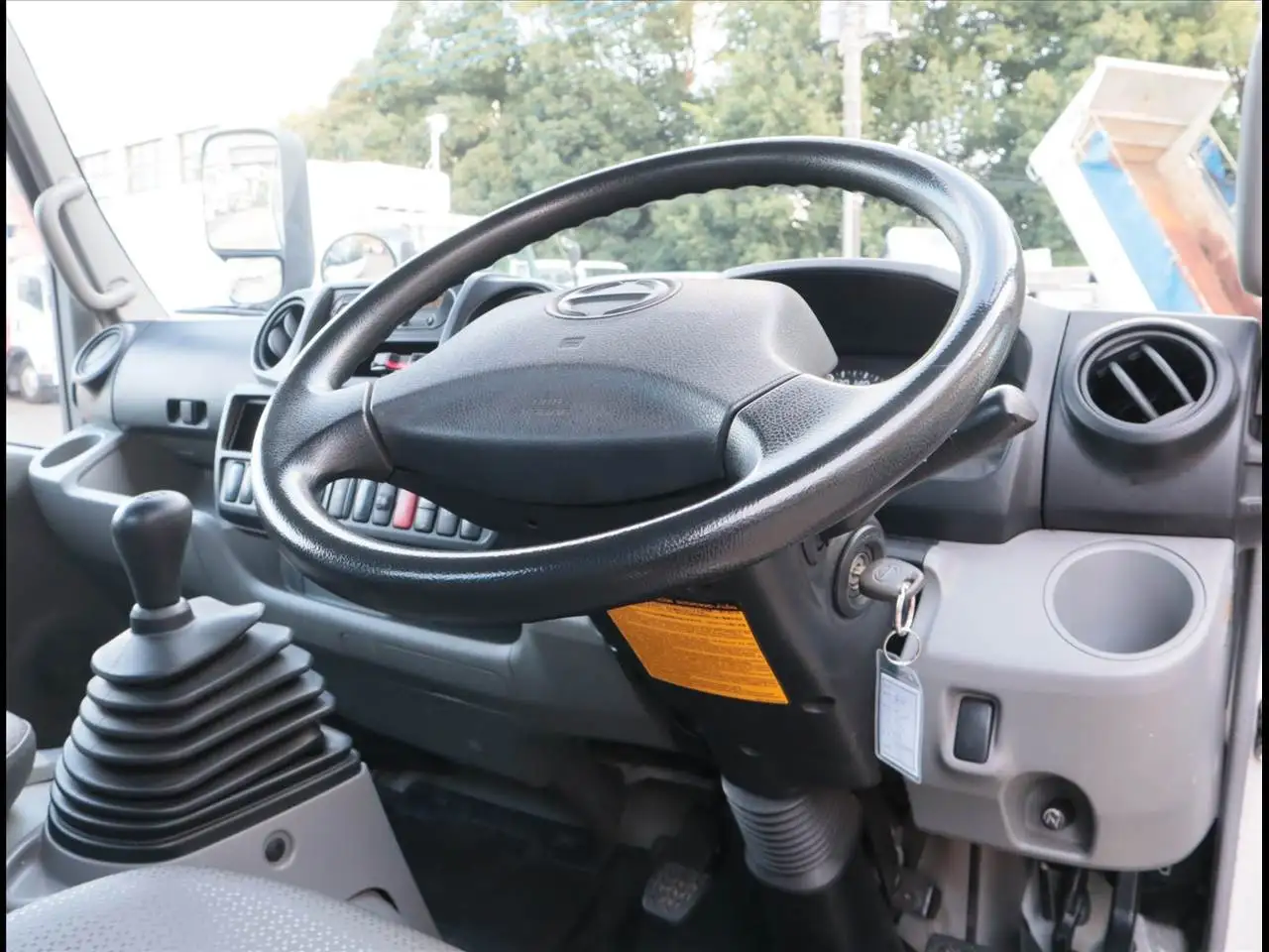 日野 デュトロ 小型 平ボディ TKG-XZC605M H31/R1の中古トラック画像13