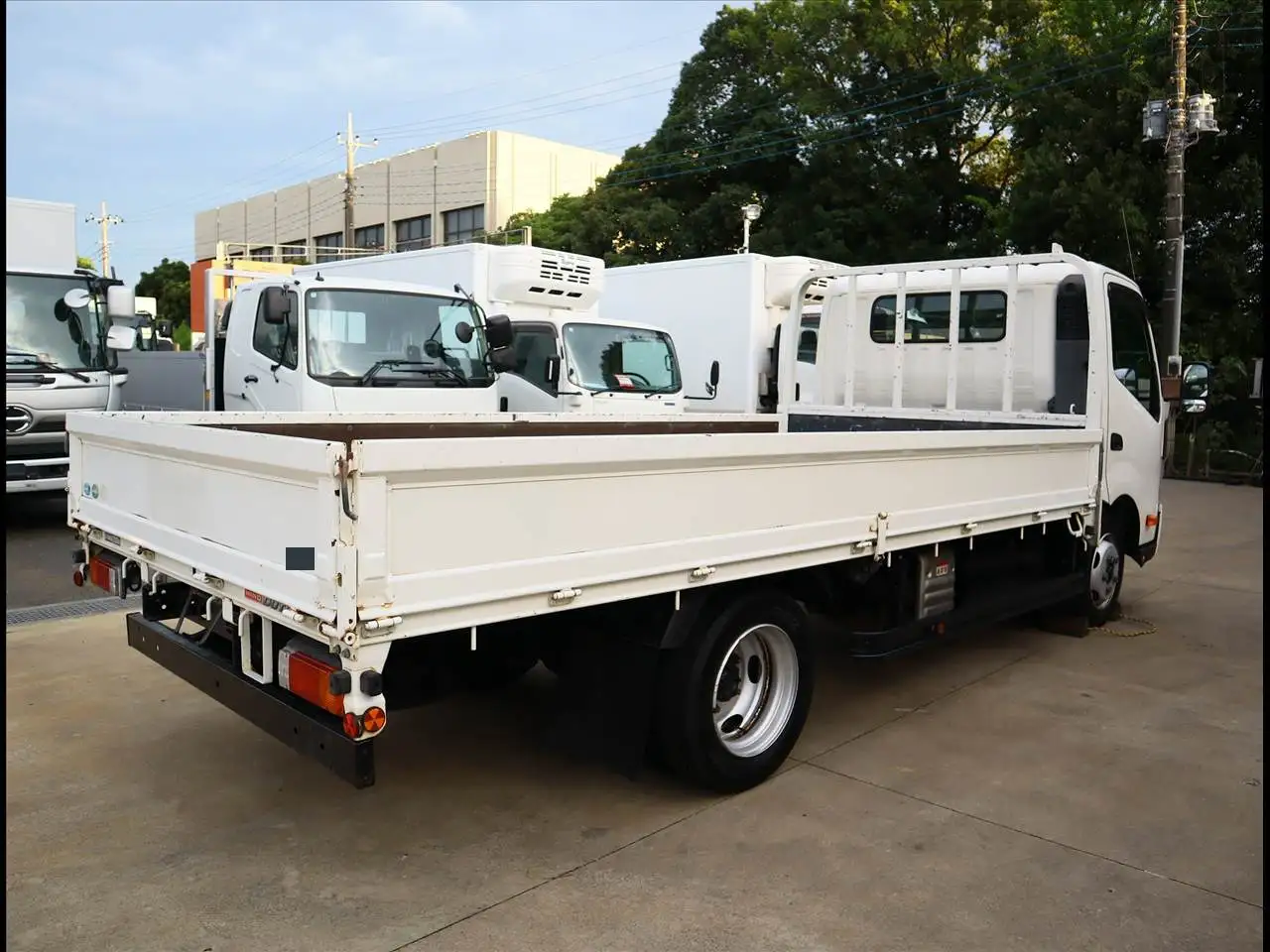 日野 デュトロ 小型 平ボディ 2RG-XZU710M R2の中古トラック画像3