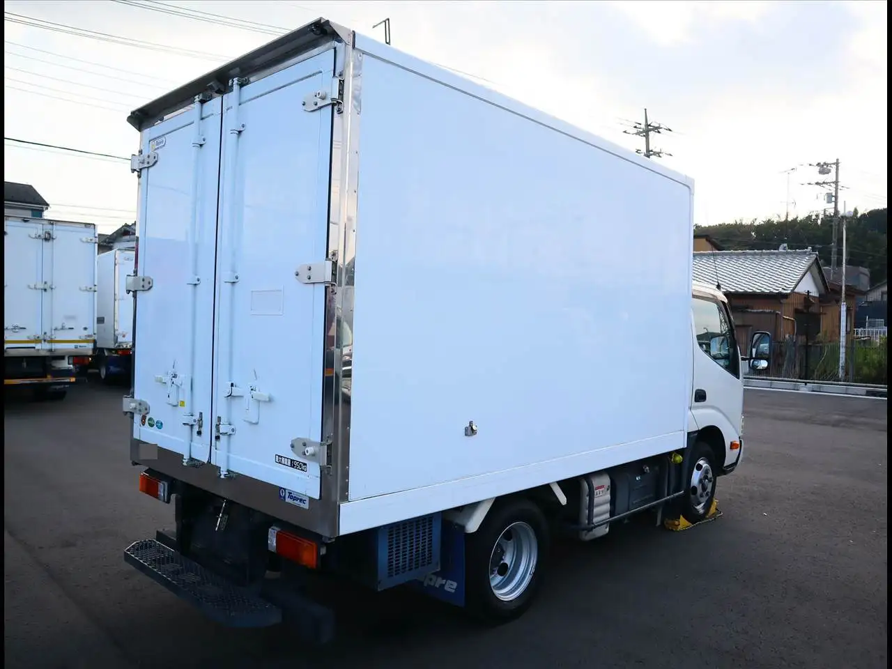 日野 デュトロ 小型 冷凍冷蔵 低温 スタンバイの中古トラック画像3