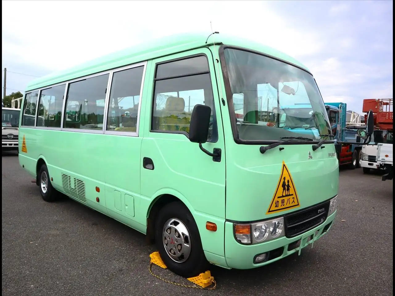 三菱 ローザ 小型 バス 園児バス TPG-BE640Gの中古トラック画像2