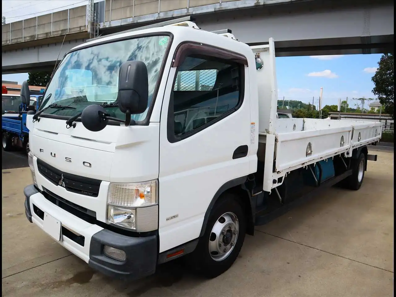 三菱 キャンター 小型 平ボディ TKG-FEC90 H27 の中古トラック【車両No.198053】