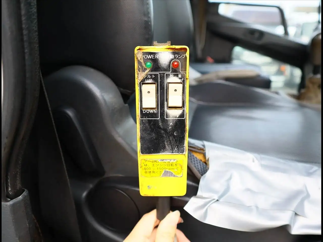 三菱 ファイター 中型/増トン アームロール ツインホイスト TKG-FK71Fの中古トラック画像15