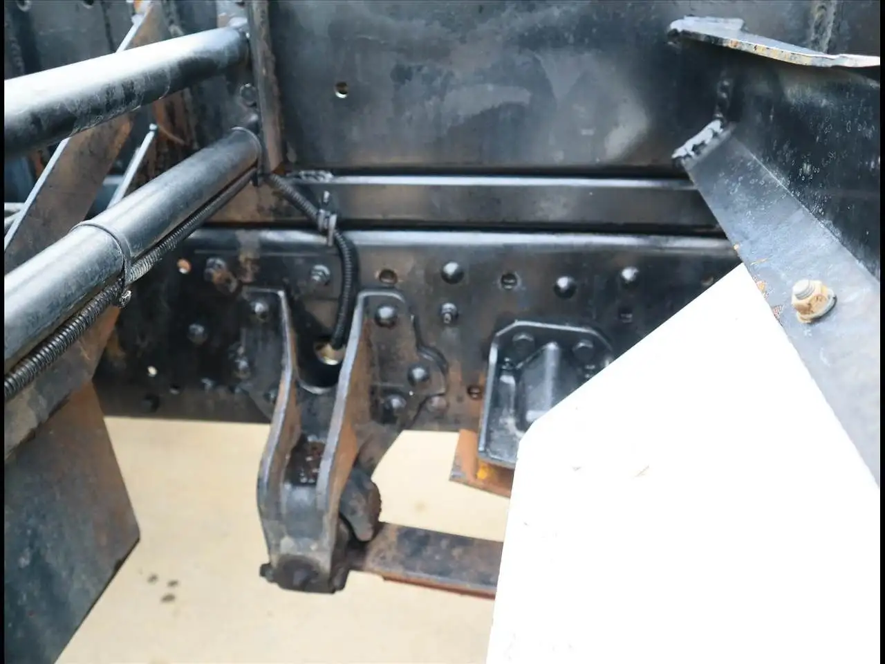 三菱 ファイター 中型/増トン アームロール ツインホイスト TKG-FK71Fの中古トラック画像像17