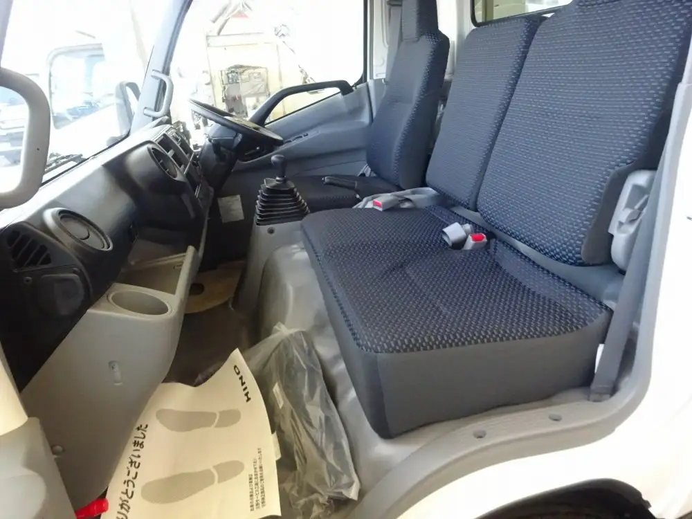 日野 デュトロ 小型 平ボディ 床鉄板 2KG-XZU720Mの中古トラック画像11