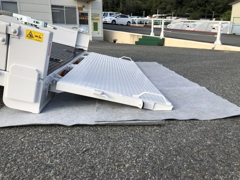 三菱 キャンター 小型 車両重機運搬 ラジコン ウインチの中古トラック画像7