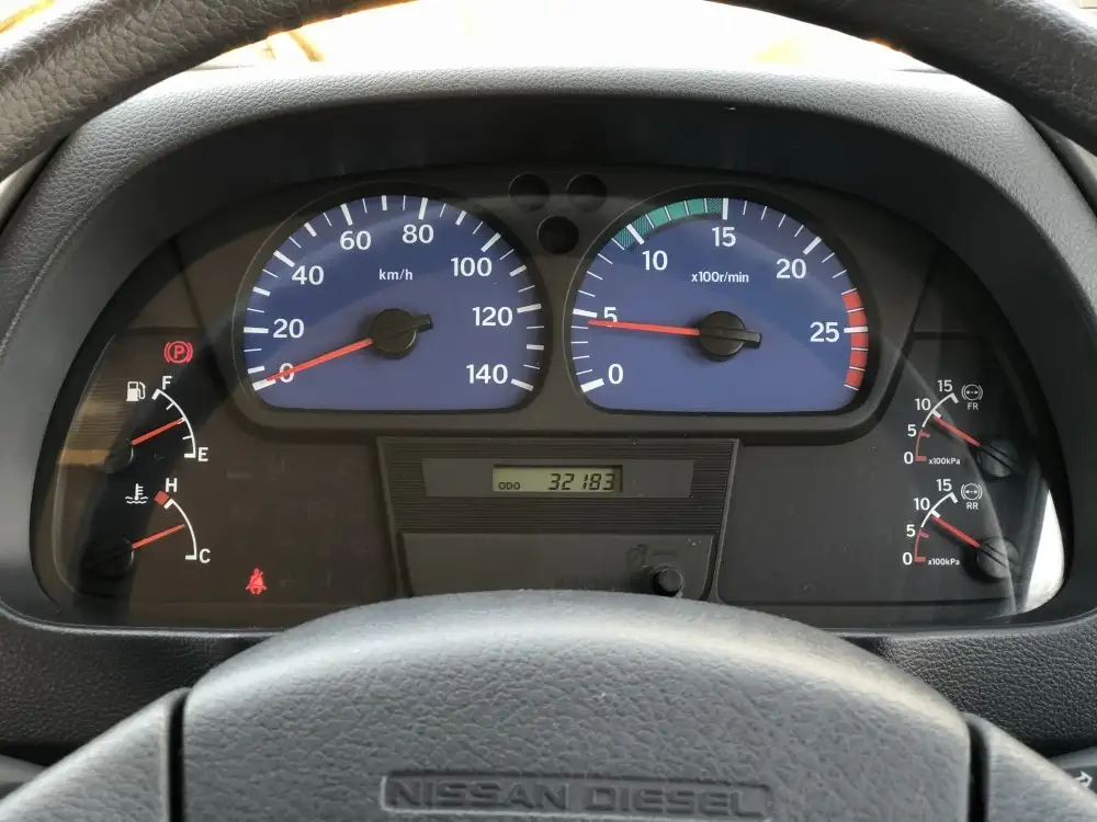 日産UD クオン 大型 特殊車両 ADG-CW4YL H21の中古トラック画像15