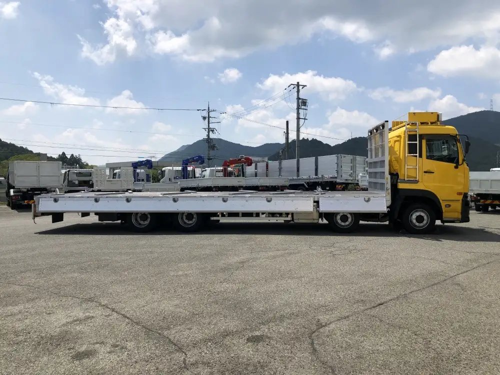 日産UD クオン 大型 平ボディ アルミブロック ベッドの中古トラック画像3