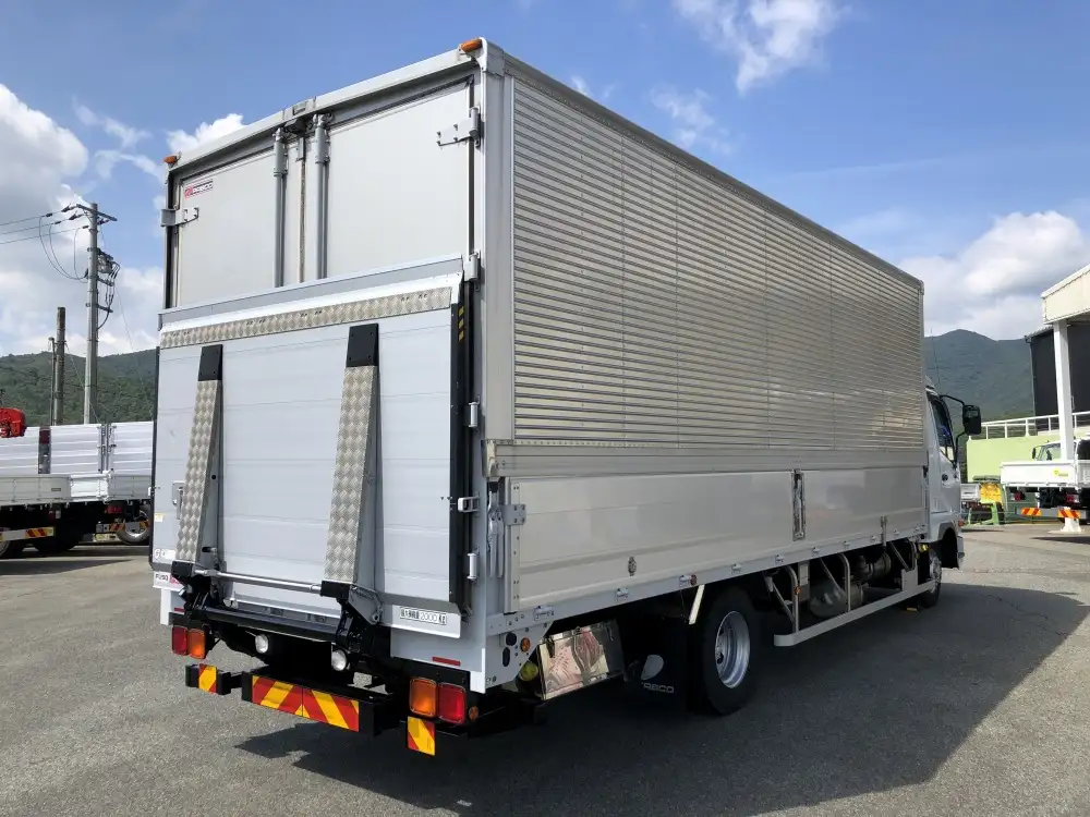 三菱 ファイター 中型/増トン ウイング パワーゲート ベッドの中古トラック画像2