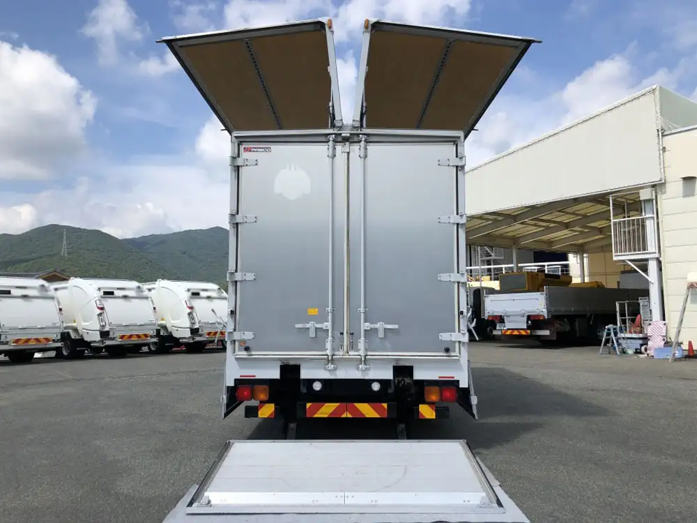 三菱 ファイター 中型/増トン ウイング パワーゲート ベッドの中古トラック画像4